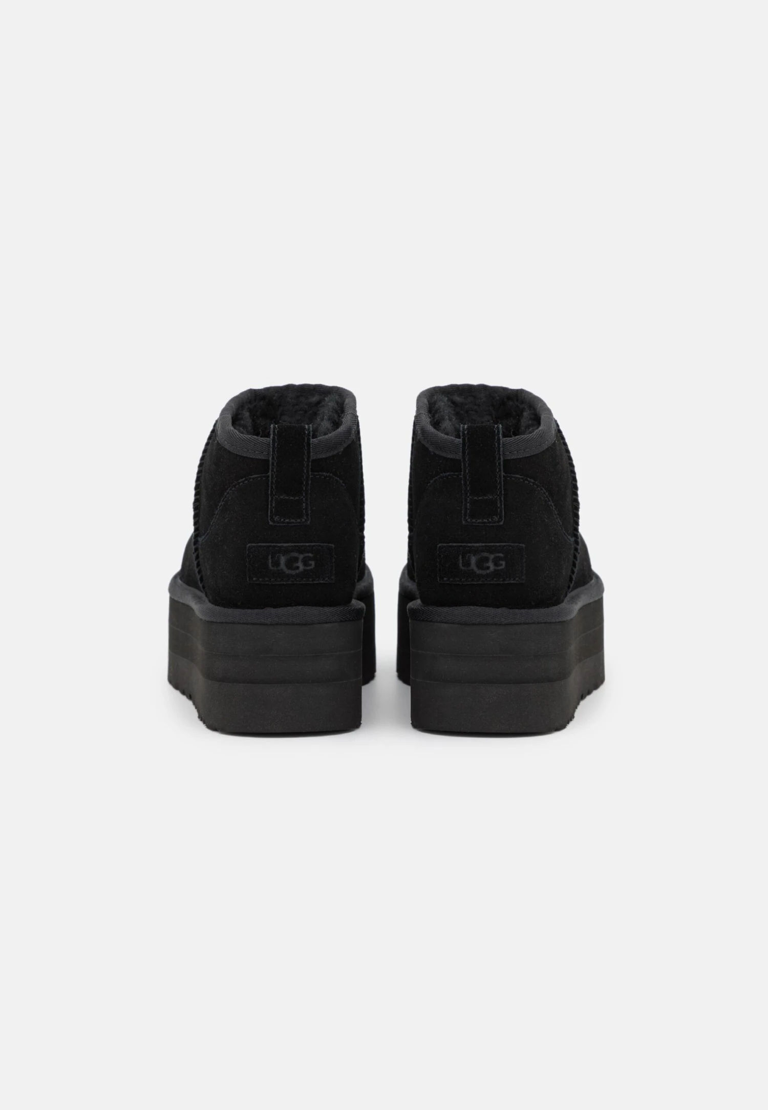 Ugg Classic Ultra Mini Platform - Enkellaarsjes Met Plateauzool - Black 8 Ugg Classic Ultra Mini Platform - Enkellaarsjes Met Plateauzool - Black - Afbeelding 6
