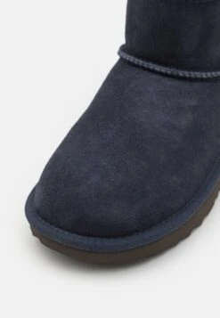 Ugg Classic Mini Ii Unisex - Korte Laarzen - Eve Blue 13 Ugg Classic Mini Ii Unisex - Korte Laarzen - Eve Blue -Ugg 2946b90bd97b4a0aa9748779c27617fe
