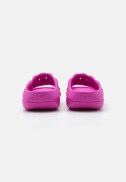 Ugg Foamo Slide - Muiltjes - Dragon Fruit 11 Ugg Foamo Slide - Muiltjes - Dragon Fruit -Ugg 30485cde7ebb43d2ac402bd52046d198
