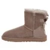 Ugg Mini Bailey Bow - Korte Laarzen - Caramel 2 Ugg Mini Bailey Bow - Korte Laarzen - Caramel -Ugg 3e5fb5188f2649b8ab155fc71196e63c