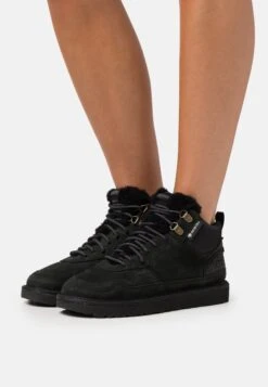 Ugg Highland Gtx - Sneakers Hoog - Black