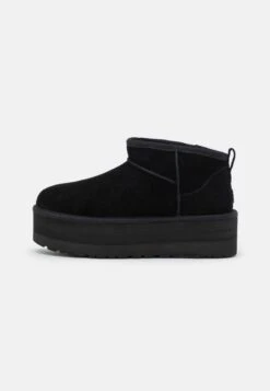 Ugg Classic Ultra Mini Platform - Enkellaarsjes Met Plateauzool - Black 12 Ugg Classic Ultra Mini Platform - Enkellaarsjes Met Plateauzool - Black -Ugg 5412660305c3430d9f5b18d419622515