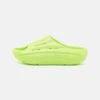 Ugg Foamo Slide - Muiltjes - Pale Chartreuse 1 Ugg Foamo Slide - Muiltjes - Pale Chartreuse -Ugg 6af36bf80f2846d194dface9f76530ac