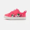 Ugg Rennon Watermelon Stuffie Unisex - Sneakers Laag - Watermelon 2 Ugg Rennon Watermelon Stuffie Unisex - Sneakers Laag - Watermelon -Ugg 7219c28a1be94d8cb1de817e3e0cd8a2