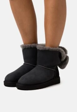 Ugg Mini Bailey Fuzzy Bow - Snowboots- Black