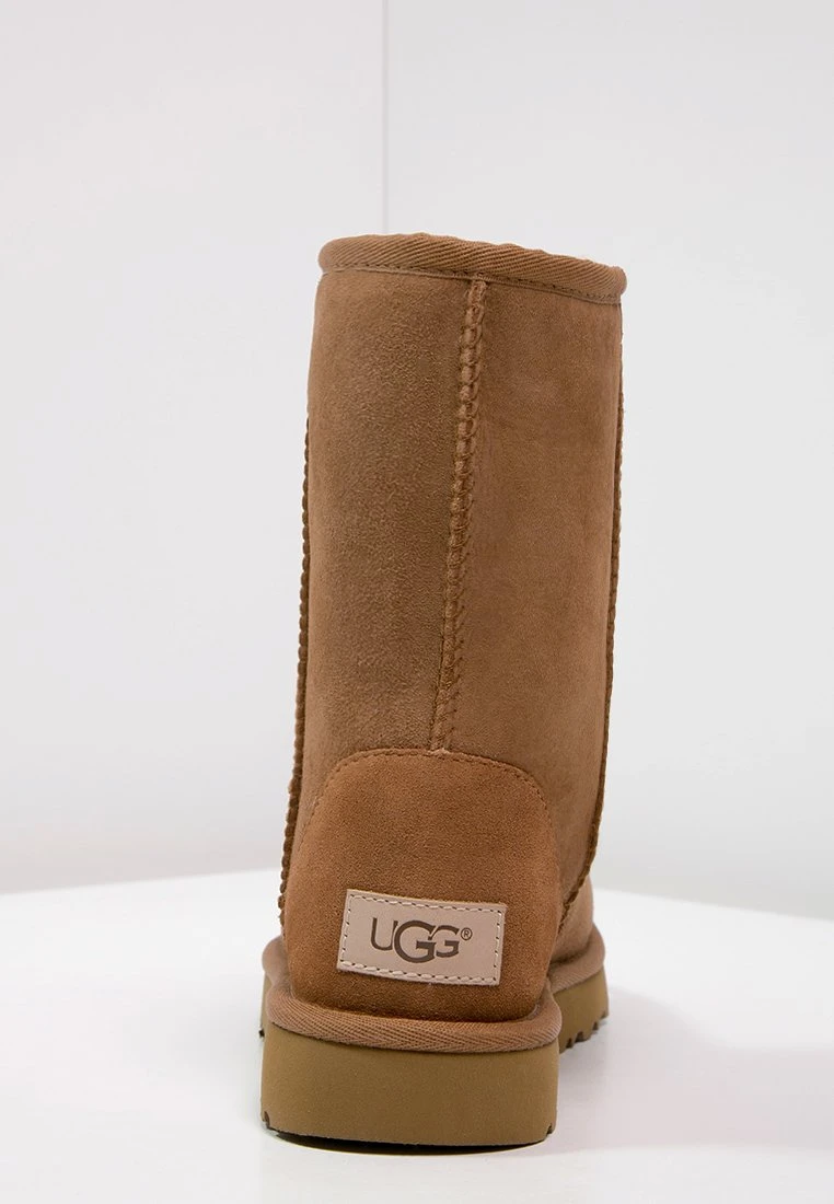 Ugg Classic Short - Korte Laarzen - Chestnut 9 Ugg Classic Short - Korte Laarzen - Chestnut - Afbeelding 7