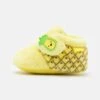 Ugg Bixbee Pineapple Stuffie Unisex - Babyschoenen - Pineapple 1 Ugg Bixbee Pineapple Stuffie Unisex - Babyschoenen - Pineapple -Ugg 85569f4b4c3646c5bc2d95f43e734c0d