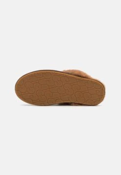 Ugg Scuffette - Pantoffels - Burnt Cedar 12 Ugg Scuffette - Pantoffels - Burnt Cedar -Ugg 8f89f17f55b048368c97a8852f705527