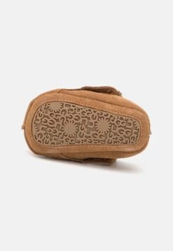 Ugg Baby Tasman And Beanie Unisex - Babyschoenen - Chestnut 12 Ugg Baby Tasman And Beanie Unisex - Babyschoenen - Chestnut -Ugg 977516ee93a74d1d8b572f265afa967b
