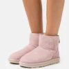 Ugg Classic Mini - Korte Laarzen - Rose Grey 2 Ugg Classic Mini - Korte Laarzen - Rose Grey -Ugg a03f1464e71d4e3f96982fb2eb329e55