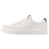 Ugg South Bay- Sneakers Laag - White 1 Ugg South Bay- Sneakers Laag - White -Ugg a6789a182be442e29d31a460ff2144cd