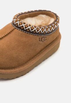 Ugg Tasman Ii Unisex - Instappers - Chestnut 13 Ugg Tasman Ii Unisex - Instappers - Chestnut -Ugg b48589a215d941aaa16bfbfe3d2d2203