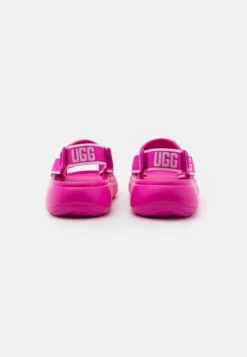 Ugg Sport Yeah - Sandalen - Dragon Fruit 11 Ugg Sport Yeah - Sandalen - Dragon Fruit -Ugg bc9e67a2b6cb434d9b775196a30bec7a