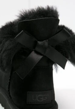 Ugg Mini Bailey Bow - Korte Laarzen - Black 15 Ugg Mini Bailey Bow - Korte Laarzen - Black -Ugg cbca21392ca043638604771e9625f7a2