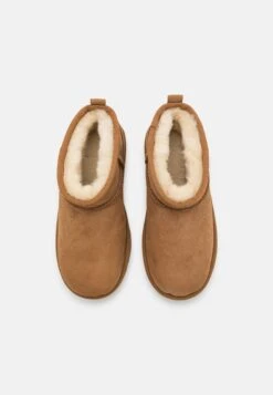 Ugg Classic Ultra Mini Unisex - Korte Laarzen - Chestnut 17 Ugg Classic Ultra Mini Unisex - Korte Laarzen - Chestnut -Ugg db7fedff414a40b381b57aac14f63167