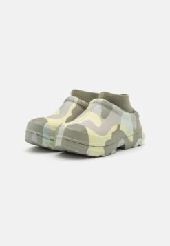Ugg Tasman X Camopop - Instappers - Moss Green 12 Ugg Tasman X Camopop - Instappers - Moss Green -Ugg e10655bad71341fa89ba70e5048059f9