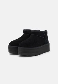 Ugg Classic Ultra Mini Platform - Enkellaarsjes Met Plateauzool - Black 14 Ugg Classic Ultra Mini Platform - Enkellaarsjes Met Plateauzool - Black -Ugg f000fcd5cb4f40e09efbf782c0d4dfce