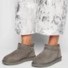Ugg Classic Ultra - Korte Laarzen - Grey 2 Ugg Classic Ultra - Korte Laarzen - Grey -Ugg f4dab780a09f4c7780f7d7f652c5dd77